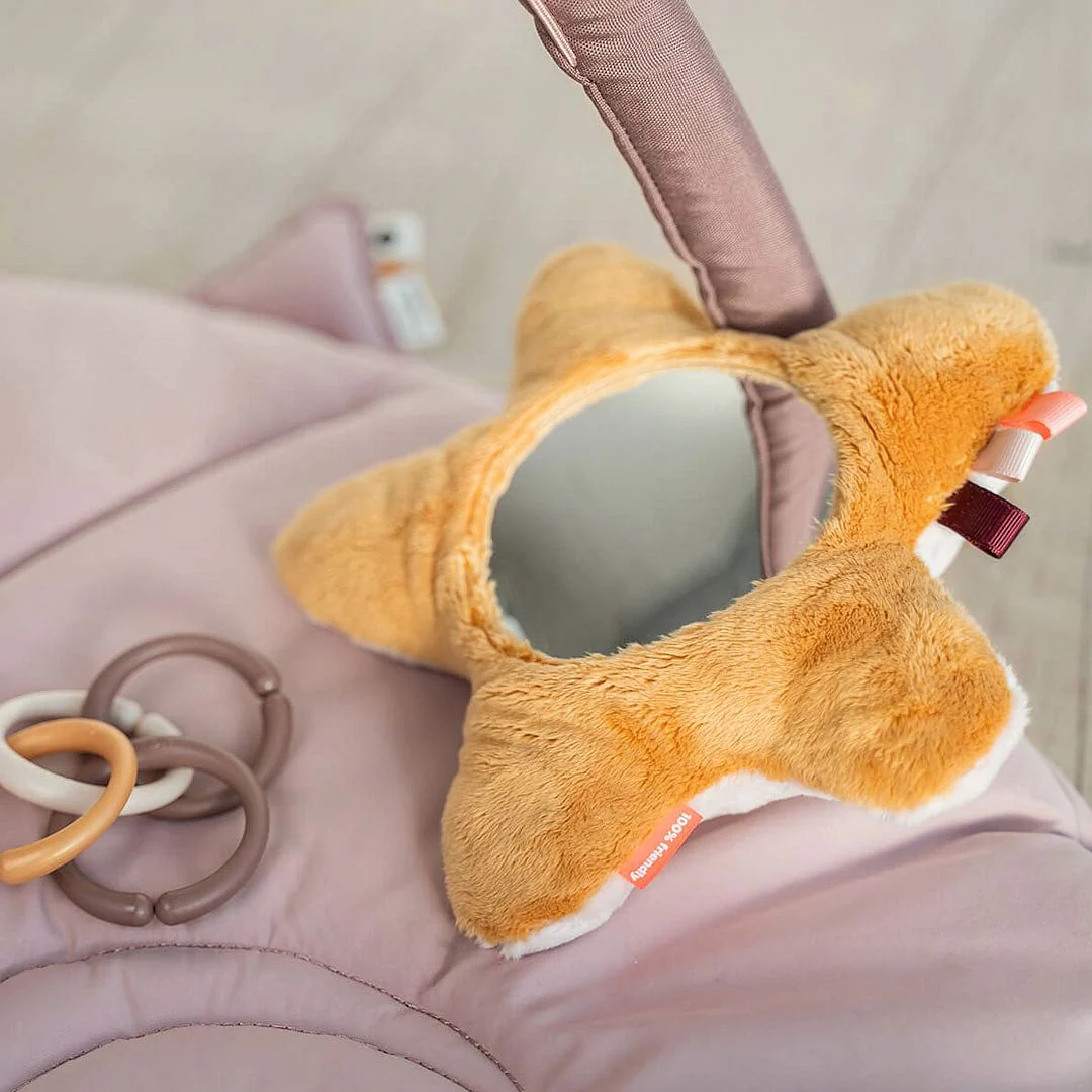 Gimnasio de Actividades Amigos del Mar - Rosa | Done by deer - Imagen 5