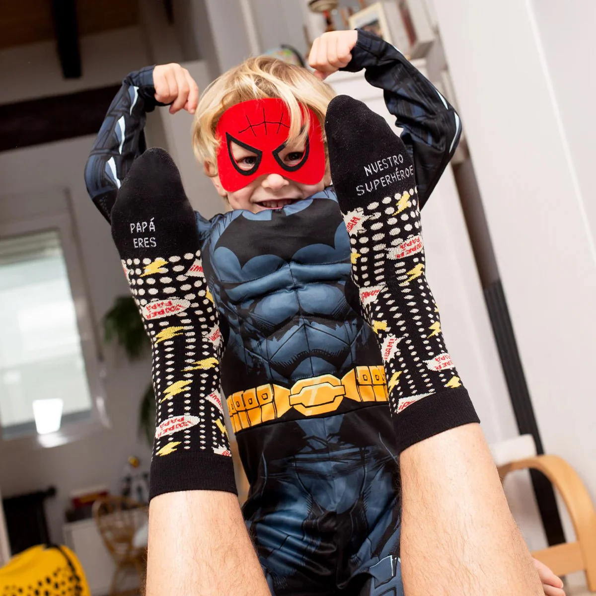 CALCETINES UO ·PAPÁ ERES NUESTRO SUPERHÉROE· - Imagen 4