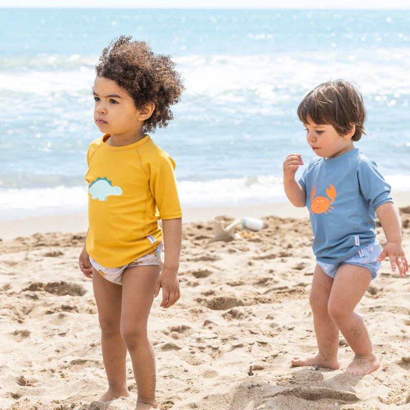 CAMISETA INFANTIL DE PROTECCIÓN SOLAR SARO ·DINOS· - Imagen 3