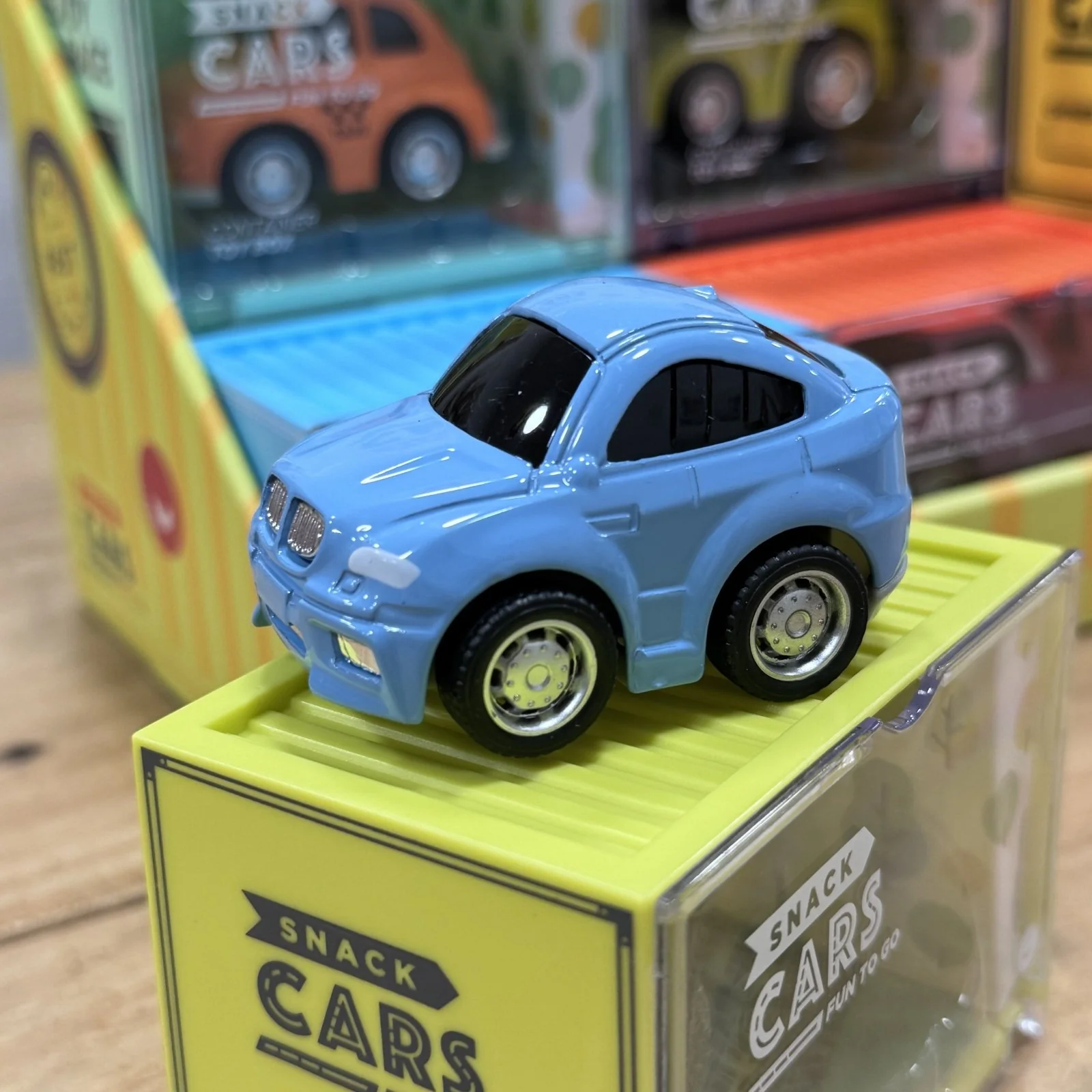 COCHE DE JUGUETE SNACK CARS ·COCHE AZUL·