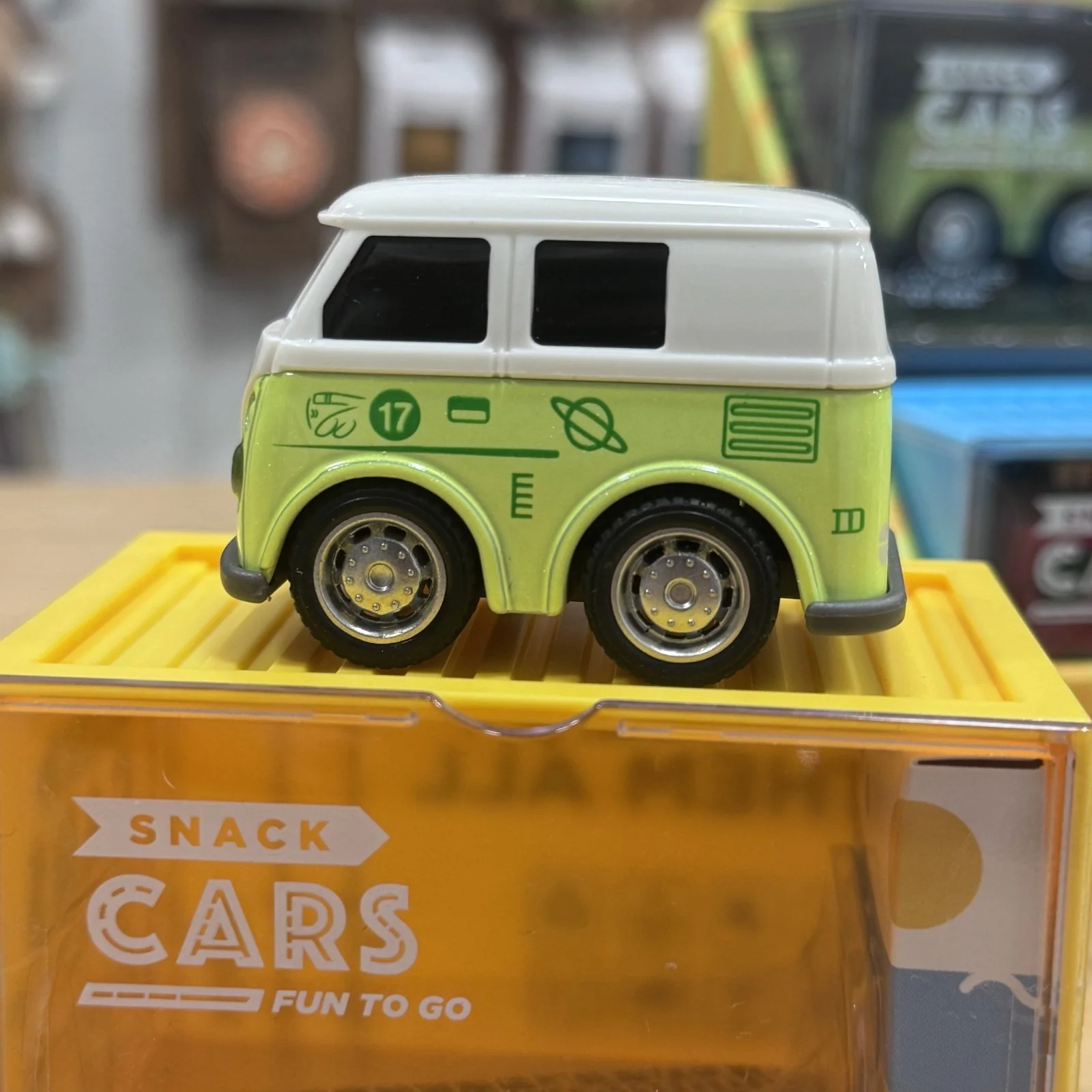 COCHE DE JUGUETE SNACK CARS ·VAN VERDE·