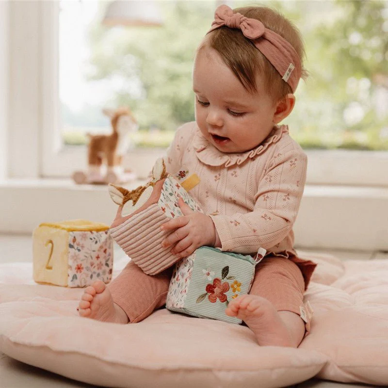 JUGUETE DE TELA LITTLE DUTCH ·CUBOS APILABLES FAIRY GARDEN· - Imagen 7