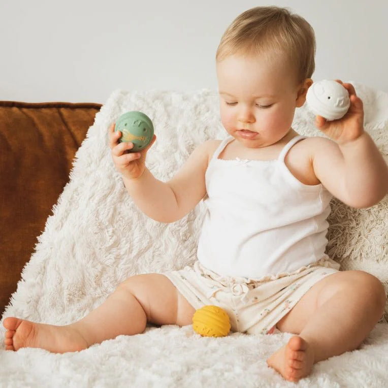 JUGUETE SENSORIAL MUSICAL ·3 BOLITAS SOPHIE LA GIRAFE· - Imagen 3