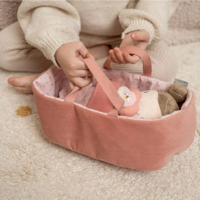 MUÑECA DE TELA LITTLE DUTCH ·BEBÉ ROSA CON CESTA Y ACCESORIOS· - Imagen 7