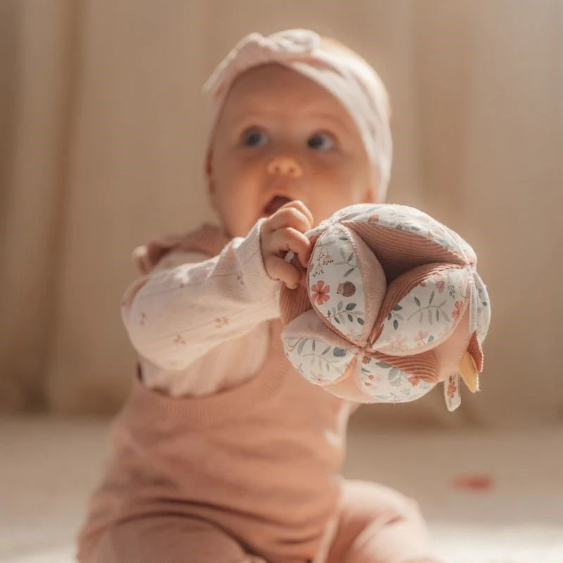 PELOTA MONTESSORI LITTLE DUTCH ·FAIRY GARDEN· - Imagen 2