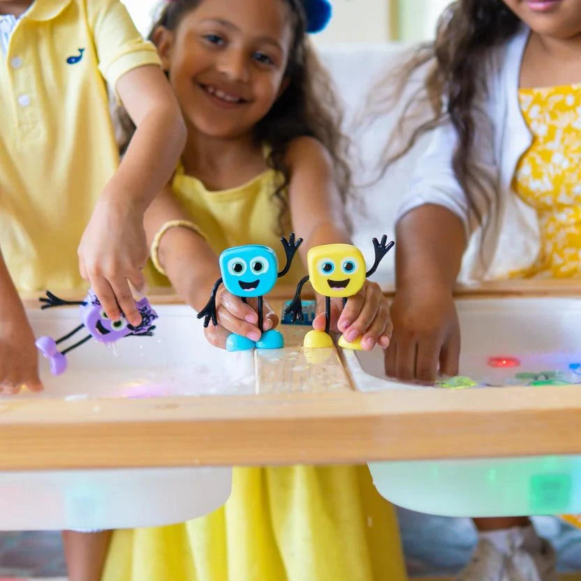 PERSONAJE Y 2 CUBOS DE LUZ PARA EL BAÑO GLOPALS ·BLAIR AZUL· - Imagen 7